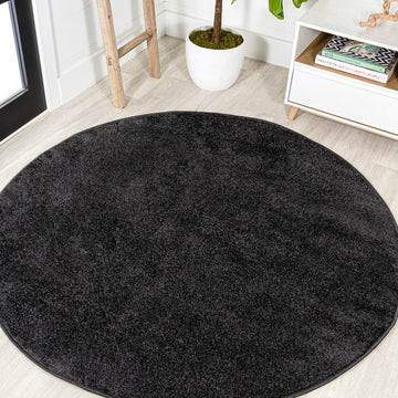 Haze Solid Low-pile Area Rug Black